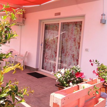 Chiaro Di Luna Apartment Santa Domenica  Phòng bức ảnh