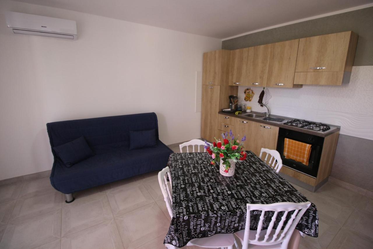 Chiaro Di Luna Apartment Santa Domenica  Ngoại thất bức ảnh