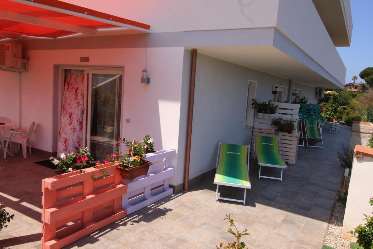Chiaro Di Luna Apartment Santa Domenica  Ngoại thất bức ảnh